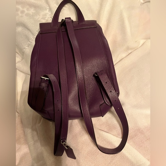 Back pack style Coach purse - Picture 2 of 6